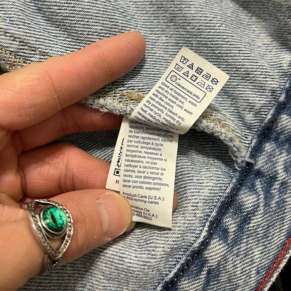 NWT Women’s  Size Large Tommy Hilfiger Hooded Cropped Denim Jacket - Picture 10 of 12